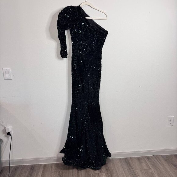 Miss Ord One-Shoulder Black-Green Sequin Evening Gown – Size S - Picture 1 of 9